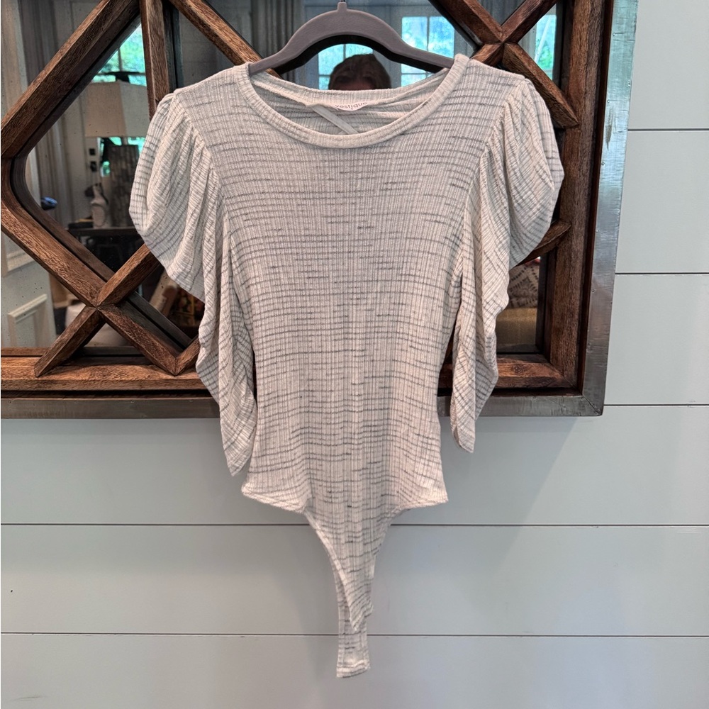 Women's Cream Patterned Bodysuit Top